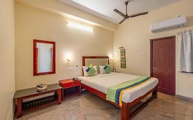 Treebo Grace Inn, 3 Min Walk From Promenade Beach